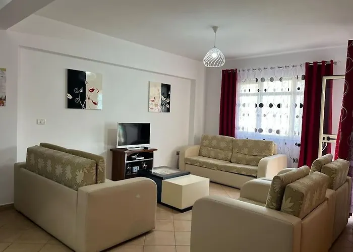 Spacious Apartment-Balcony-Close Bus Tirana Central Station-Self Checkin 24Hr-30 Min Airport